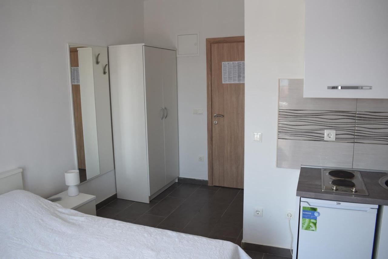 Apartmani Katica Novalja Exteriör bild