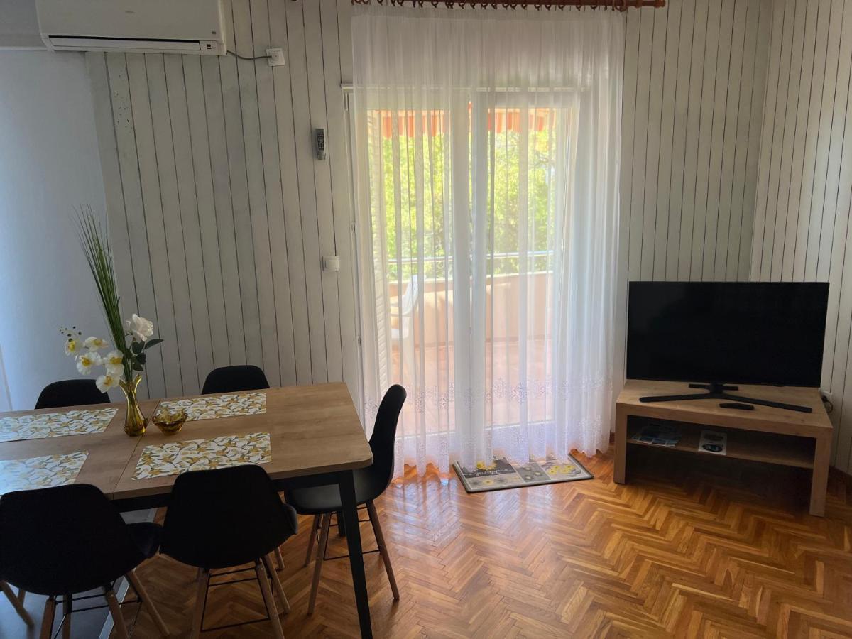 Apartmani Katica Novalja Exteriör bild